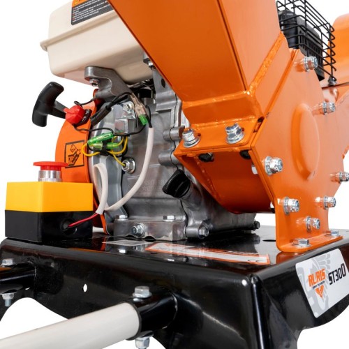 Tocator pentru crengi si resturi vegetale RURIS ST300 300TS2022, motor benzina, 212 CC, 7 CP, diametru maxim tocare 60 mm