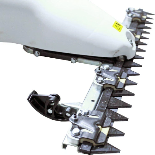 Motocoasă cu lamă Rotakt ROMTC87, Motor Briggs&Stratton, 3.5 CP, 125 CC, 4 timpi, Lățime tăiere 87 cm, Roți cauciuc pline 13x5.00-6