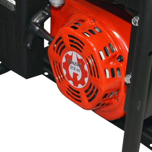 Generator De Curent Pe Benzină Rotakt ROGE3000 3.0 KW, AVR, Voltmetru, Iesire De 12V, Consum de 1,09L/oră