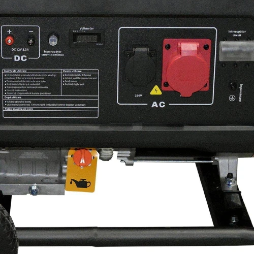 Generator De Curent Pe Benzină Rotakt ROGE7000T 6.8 kW, Trifazic, AVR, Voltmetru, Ieșire De 12V, Consum 3,12 l/h