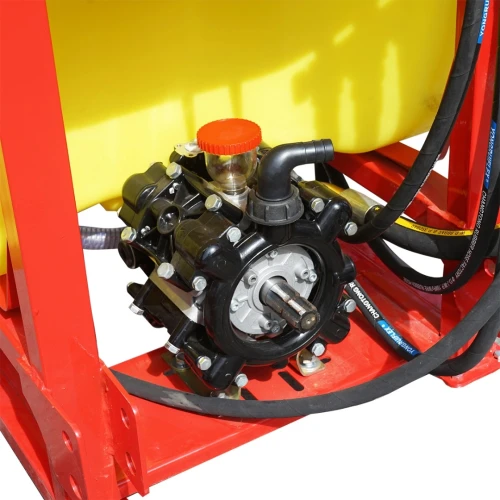 Erbicidator cu bazin 400L si brat 12m, 35CP cu 25 diuze triple DISTA66