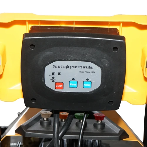 Aparat de spalat cu presiune 4KW/380V, 220 bar, debit 15 L/min cu furtun si pistol Breckner Germany