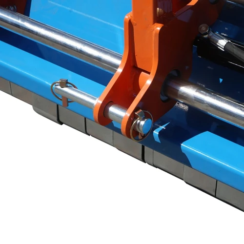 Tocatoare resturi vegetale GMRH180 cu translatie hidraulica 40-65CP, latime de lucru 180cm, PP-540 r/min, cardan inclus 345Kg Breckner Germany