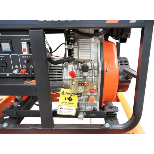 Turn de iluminat LED mobil, telescopic 4x200W 4.5KW inaltime 1800-4800mm cu generator diesel