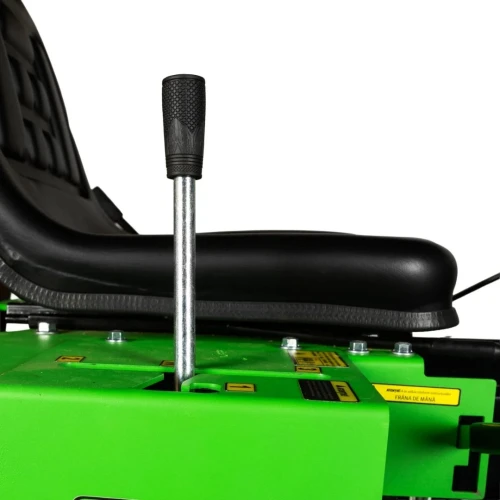 Mini tractor Micul Fermier, 17cp 530cc, motor pe motorina 4T, 4X4, 4 viteze, pornire electrica, 2 cutii de viteze, sistem hidraulic