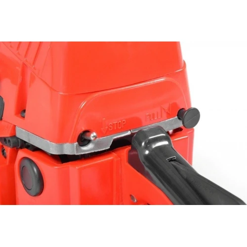 Drujba pe benzina HECHT 45, motor 2 timpi, putere 2.7 CP, capacitate cilindrica 45 CC, lungime lama 40 cm