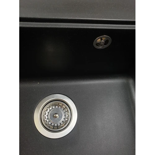 Chiuvetă din compozit de granit pentru bucătărie ELEFANT PREMIUM 5852 VESTA Negru metalic 580 x 518 mm