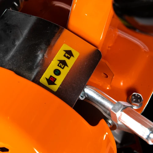 Motocultor Detoolz 8cp 212cc, benzina 4T, 3 viteze, pornire manuala, cu roti