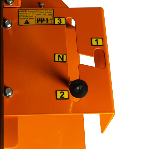 Mini tractor Detoolz, 17cp, 530cc, motor pe motorina 4T, 4X4, 4 viteze, pornire electrica, 2 cutii de viteze