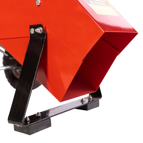 Tocator pentru crengi Micul Fermier, 76mm, motor benzina 6.5CP pentru rumegus