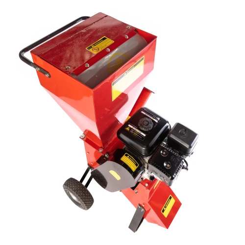 Tocator pentru crengi Micul Fermier, 76mm, motor benzina 6.5CP pentru rumegus