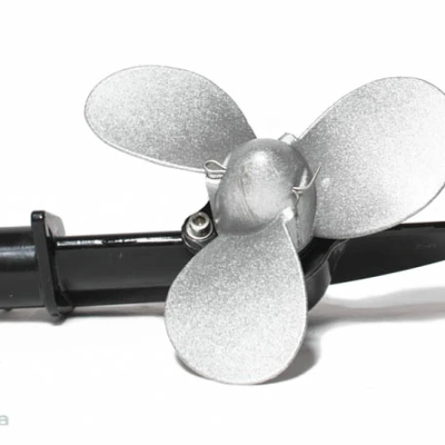 Adaptor pentru motor motocositoare cu elice pentru barca