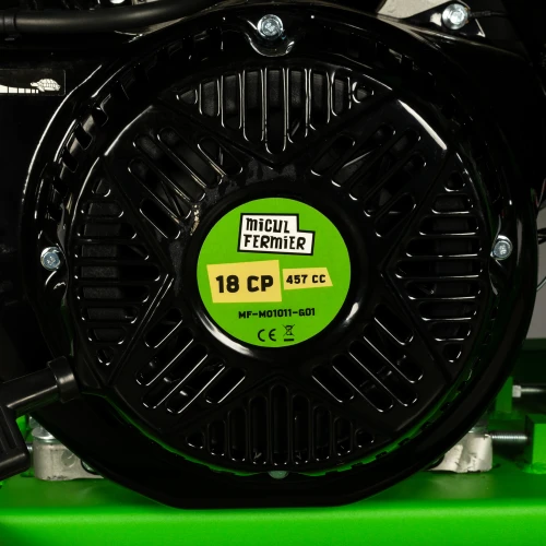 Tocator crengi Micul Fermier, motor benzina 18CP, diametru maxim de taiere 120mm, cu carlig de remorcare, pentru brichete