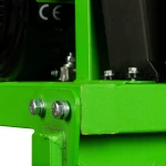 Tocator crengi Micul Fermier, motor benzina 18CP, diametru maxim de taiere 120mm, cu carlig de remorcare, pentru brichete