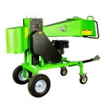 Tocator crengi Micul Fermier, motor benzina 18CP, diametru maxim de taiere 120mm, cu carlig de remorcare, pentru brichete