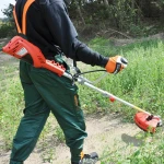 Trimmer electric Hecht 1445, putere 1400 W, latime de lucru 42 cm, greutate 5 kg