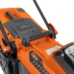 Masina de tuns gazon pe acumulator RURIS DAC 3324e, latime taiere 330 mm, inaltime de lucru 25-75 mm, cu acumulator Li-Ion 20 V 4 Ah, incarcator