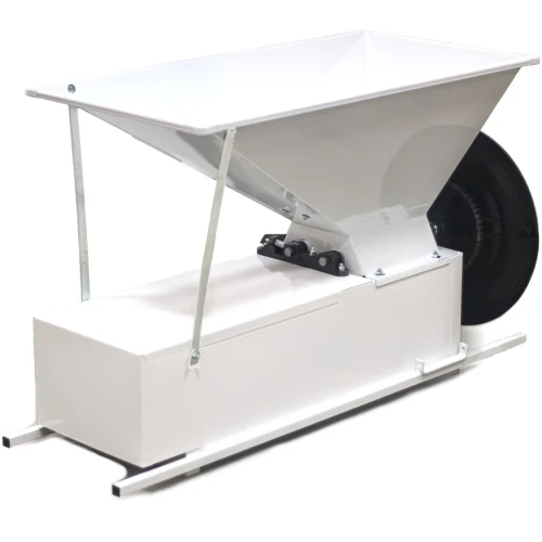 Zdrobitor-Desciorchinator manual B-vitis Pro, cuva 850x500 vopsita, valturi 220mm