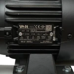 Pompa vacuum uscata cu motor 550W, 200L/min 1440rpm si rezervor pentru aparat de muls vaci Breckner Germany