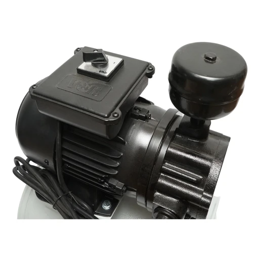 Pompa vacuum uscata cu motor 550W, 200L/min 1440rpm si rezervor pentru aparat de muls vaci Breckner Germany