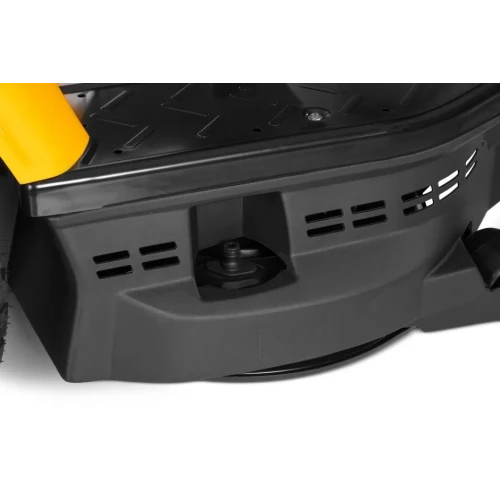 Tractoras tuns gazon stiga estate 384 m